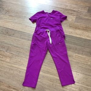 Washed never worn Figs Purple Jolt Set